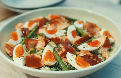 Mary Berry hot smoked salmon, wild rice and asparagus salad with lemon ...