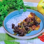 Nathan Anthony crispy chilli beef recipe on Steph’s Packed Lunch