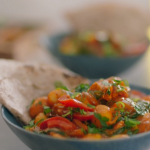 Nadiya Hussain chicken jalfrezi with spinach, tomato soup and brown sauce recipe on Nadiya’s Simple Spices
