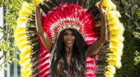 Sinitta does it again with another draw dropping outfit at X Factor Judges Houses in Los Angeles. The eighties pop star is back by Simon Cowell’s side for another Judges […]